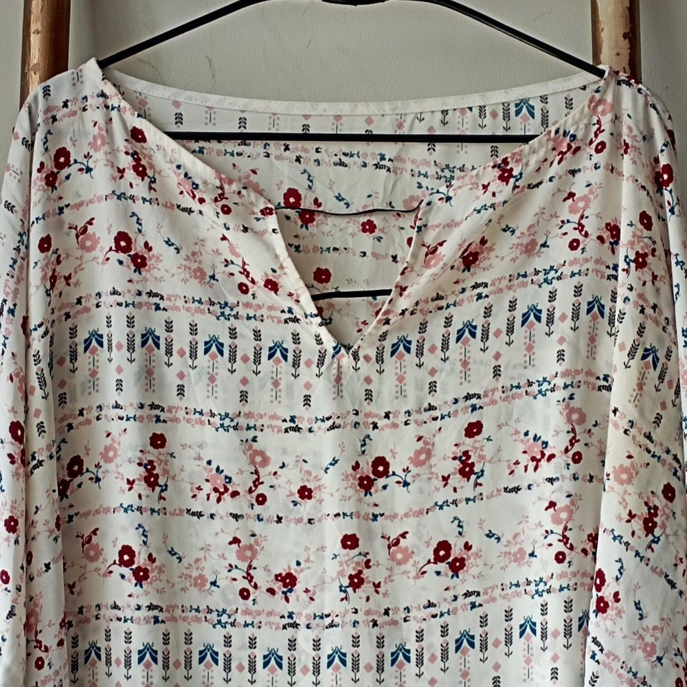 Floral Drop Shoulder Top - Picture 4 of 15
